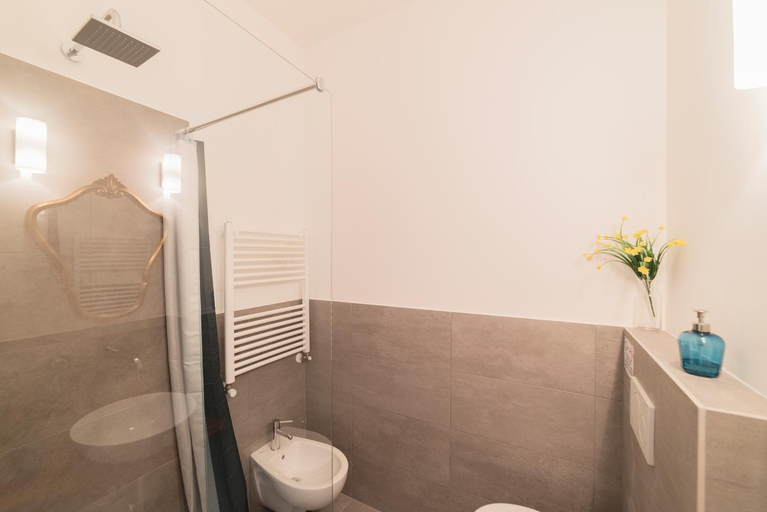 Others 5, Amica Roma Guest House, Roma