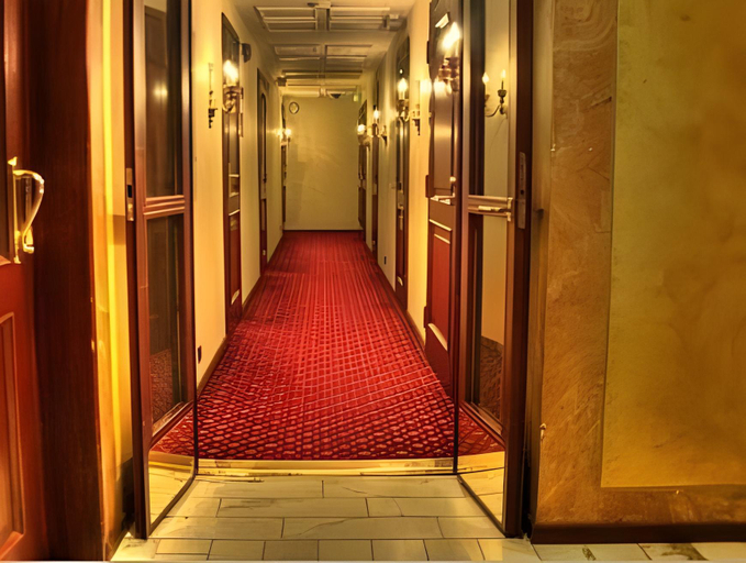 Others 4, Hotel Astor, Ostrobothnia