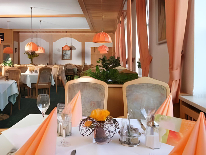 Food & Drinks 3, Am Paulusbogen, Passau