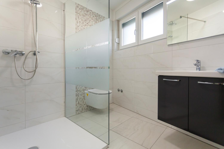 Bathroom 3, Apartments Kudec by El-Pi Tours, Malinska-Dubašnica