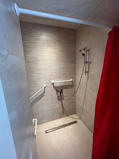 Bathroom 4, Hostel A2C, Sevilla