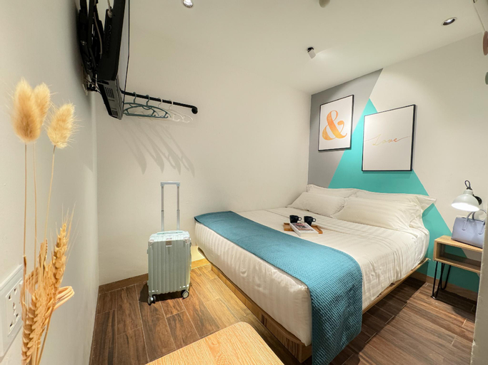 Bedroom 30