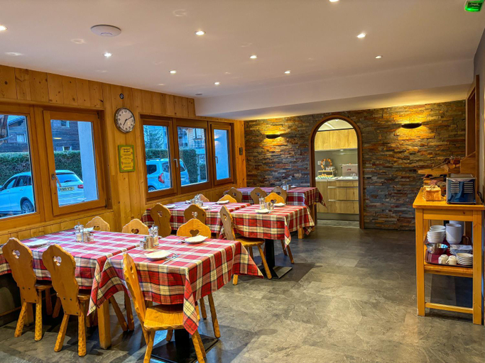 Food & Drinks 3, Hotel Igloo, Haute-Savoie
