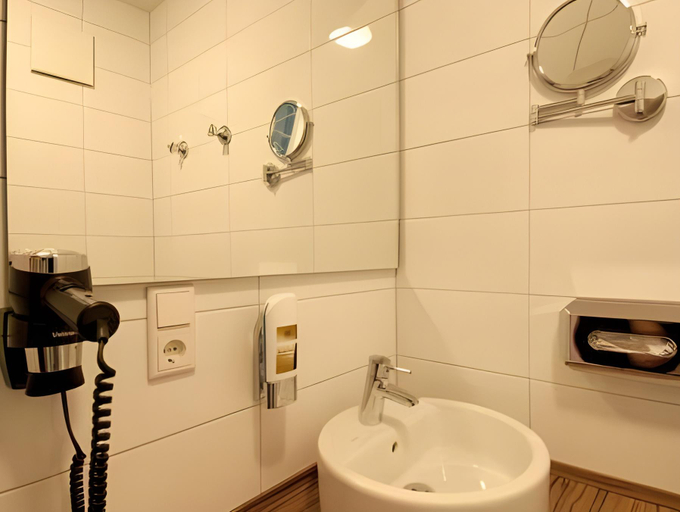 Bathroom 5, Altstadthotel Guesthouse die Galerie, Ingolstadt