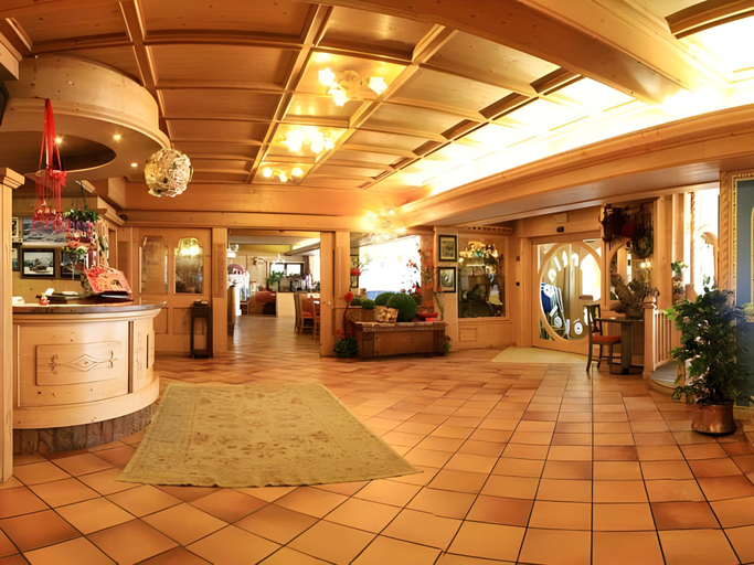 Public Area 2, Sporting Hotel, Trento