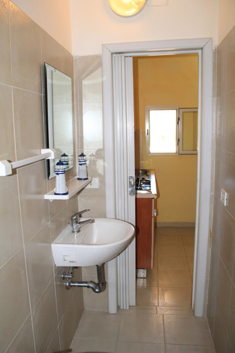 Bathroom 5, Villaggio Mare Blu, Foggia