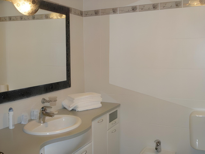 Bathroom 4, Hotel Villa Vera, Lovran