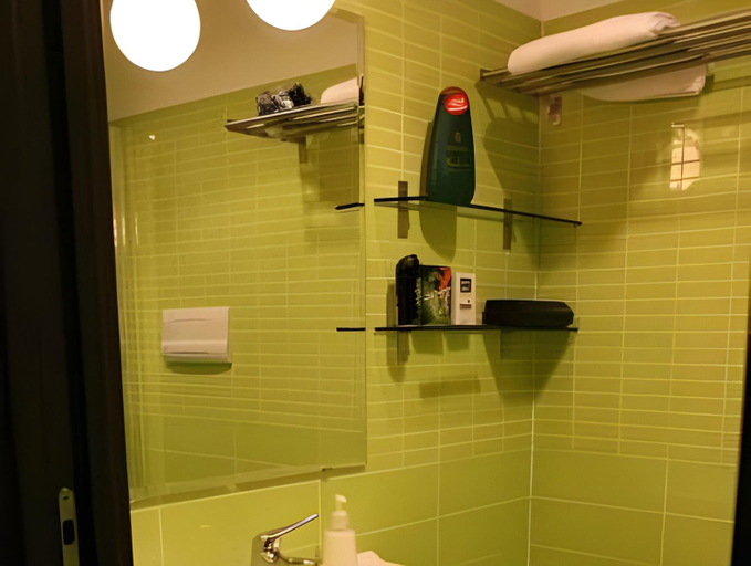 Bathroom 2, Il Sogno, Messina