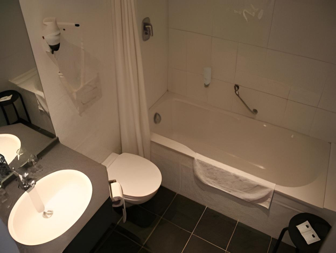 Bathroom 4, City Partner Hotel Ter Streep, West-Vlaanderen