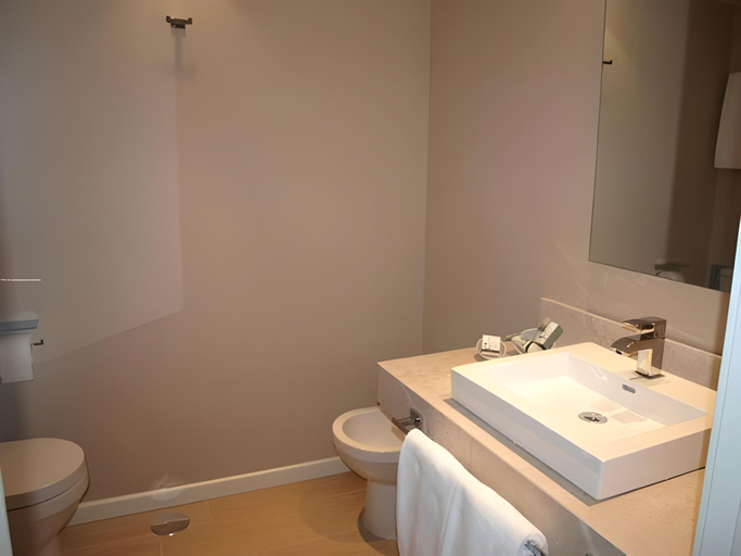 Bathroom 4, Hotel Altora, Ciudad Real