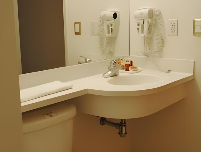 Bathroom 3, Hotel Intercity Zapopan, Zapopan