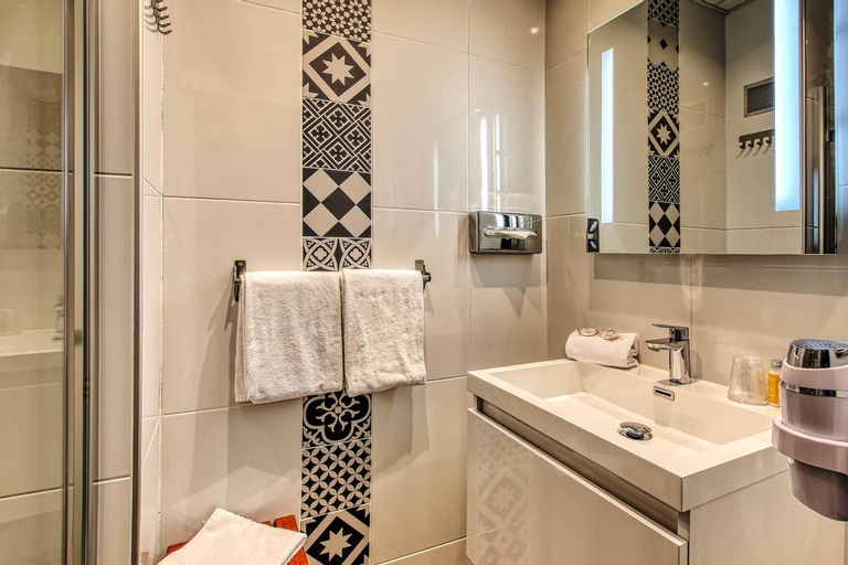 Bathroom 17