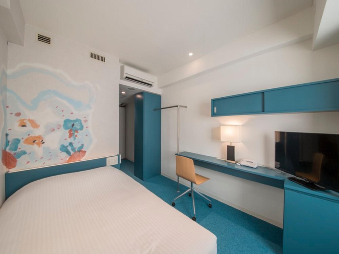 Bedroom 12