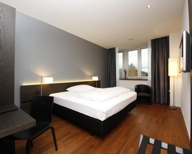 Bedroom 14