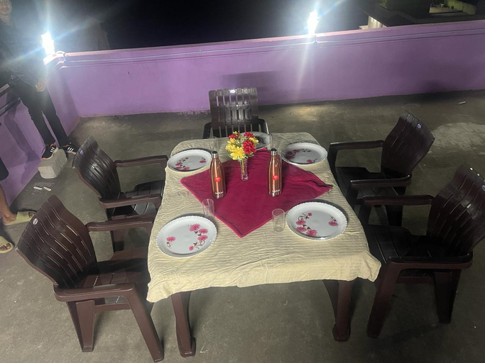 Others 4, Hotel PNR'S Paradise, The Nilgiris