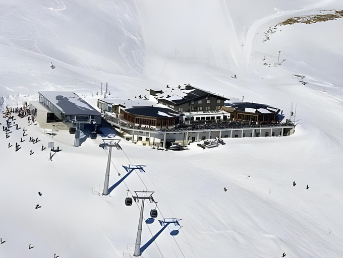 Others 2, Berghaus Nagens, Surselva