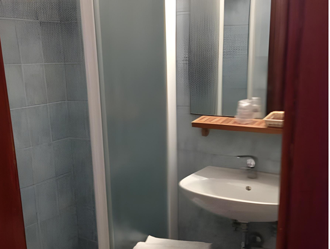 Bathroom 4, Hotel Harry's, Venezia