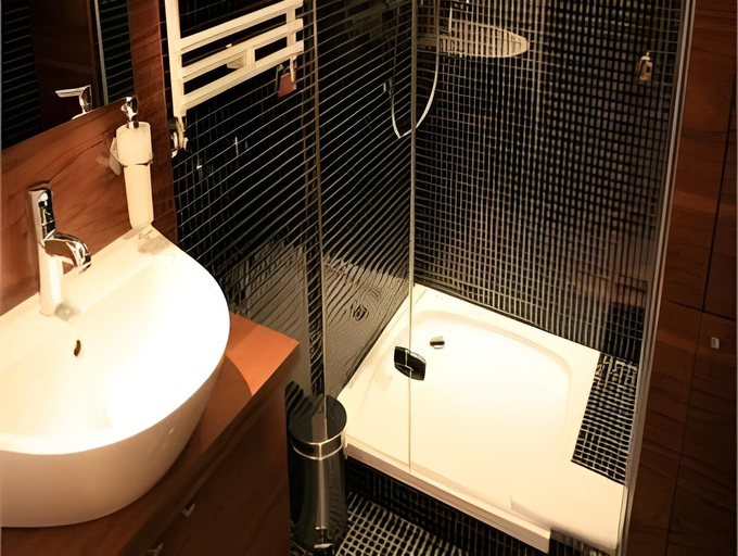 Bathroom 4, Willa Port, Ostróda