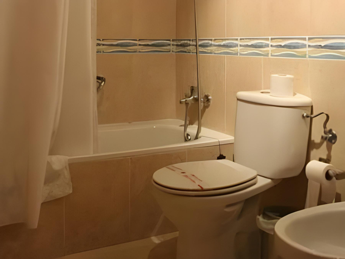 Bathroom 3, Don Polvoron, Sevilla