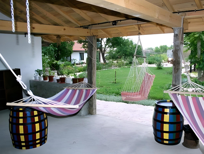 Others 5, Levana Guest House, Kavarna