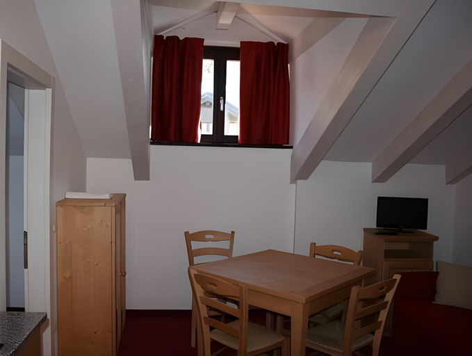 Others 5, Hotel B&B Francolini, Trento