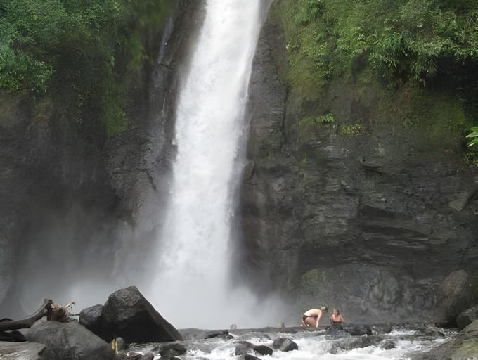 Others 5, Spanish by the River - Turrialba, Turrialba