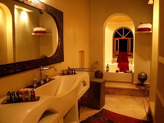 Bathroom, Riad Chbanate, Essaouira