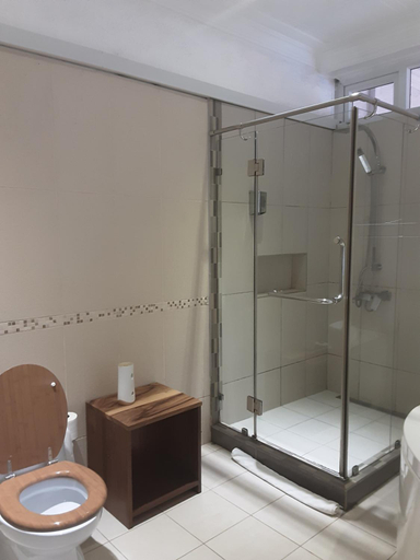 Bathroom 2, Explora Prestige