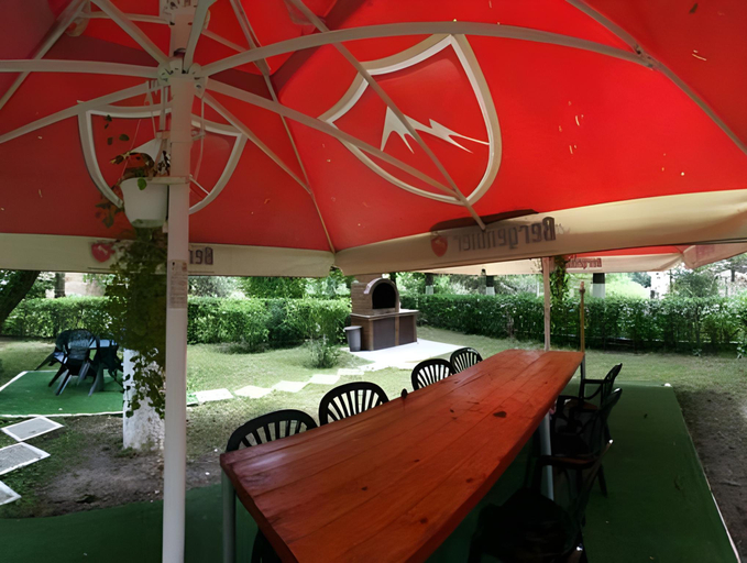 Others 5, Hotel Sanda, Mangalia