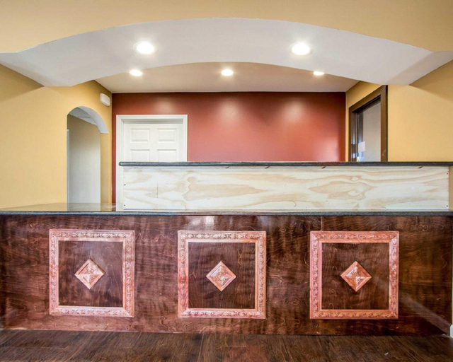 Public Area 3, Rodeway Inn & Suites Brookhaven, Lincoln