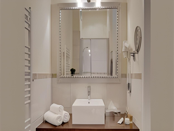 Bathroom 4, Hotel Villa Medici, Karlsruhe
