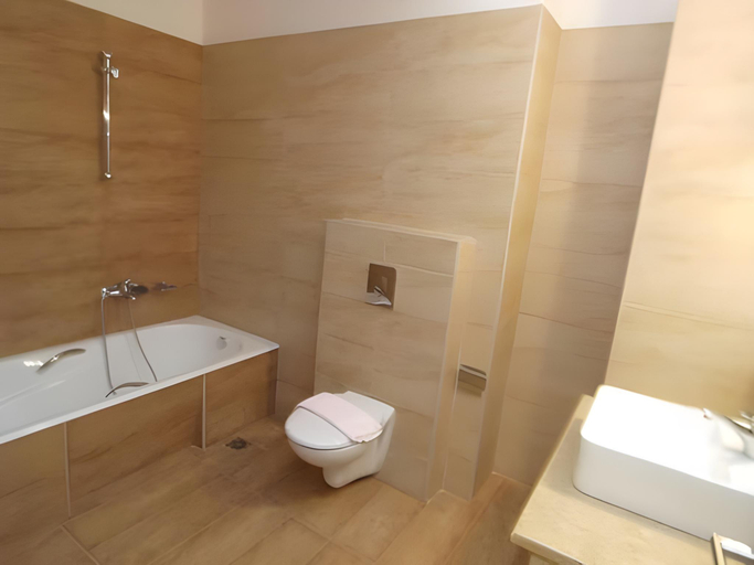 Bathroom 5, Kolokotronis Hotel & Spa, Peloponnese