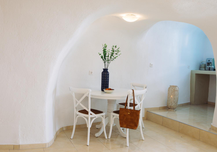 Others 5, SantoCaves, South Aegean