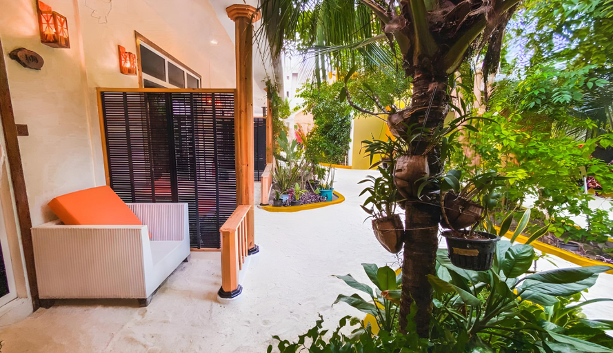Others 5, Manta Dhangethi
