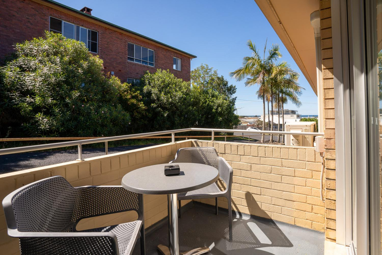 Others 5, Caribbean Motel, Coffs Harbour - Pt A