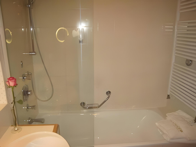 Bathroom 5, Alpines Lifestyle Hotel Tannenhof, Sankt Johann im Pongau