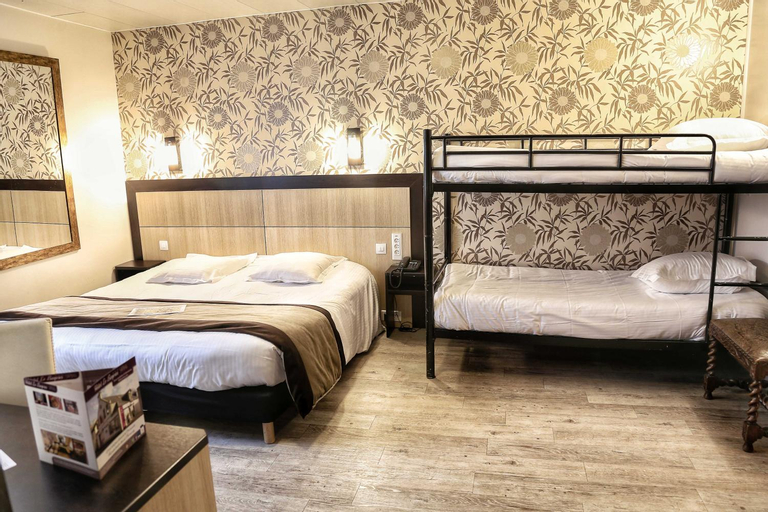 Bedroom 16