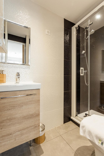 Bathroom 5, Nice Home - Studios Lido, Alpes-Maritimes