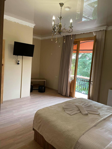 Others 5, Hotel Shogi, Zugdidi