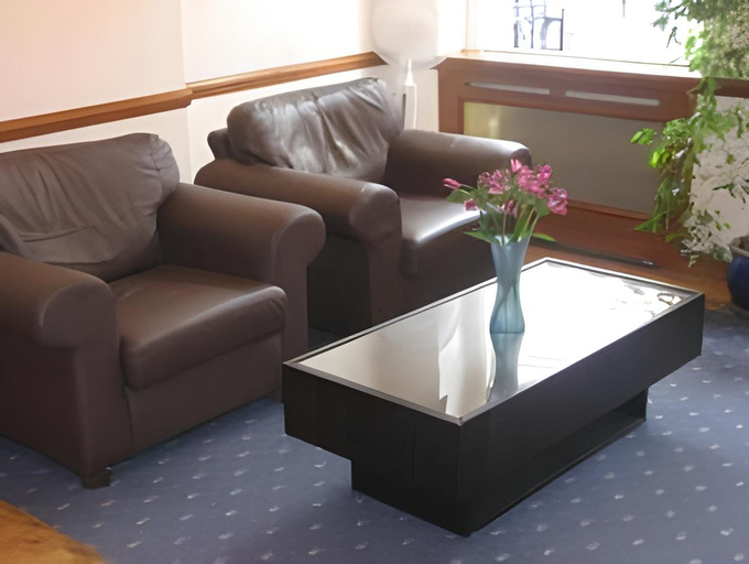 Public Area 3, Regency Hotel Westend, London