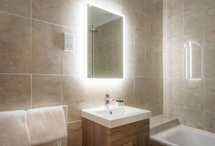 Bathroom 4, Toravaig House Hotel, Highland