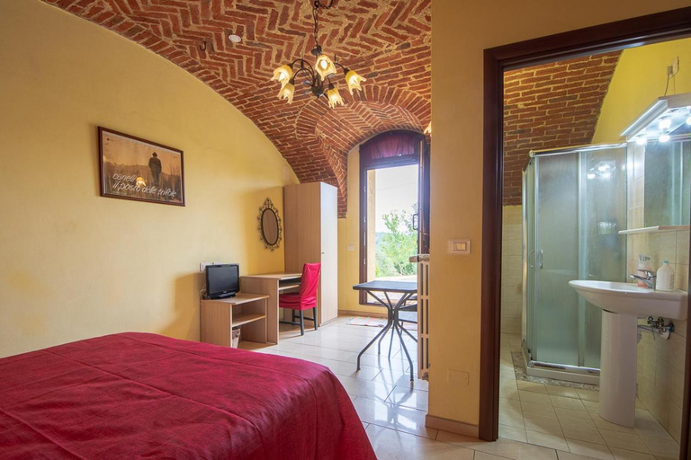Bedroom 13