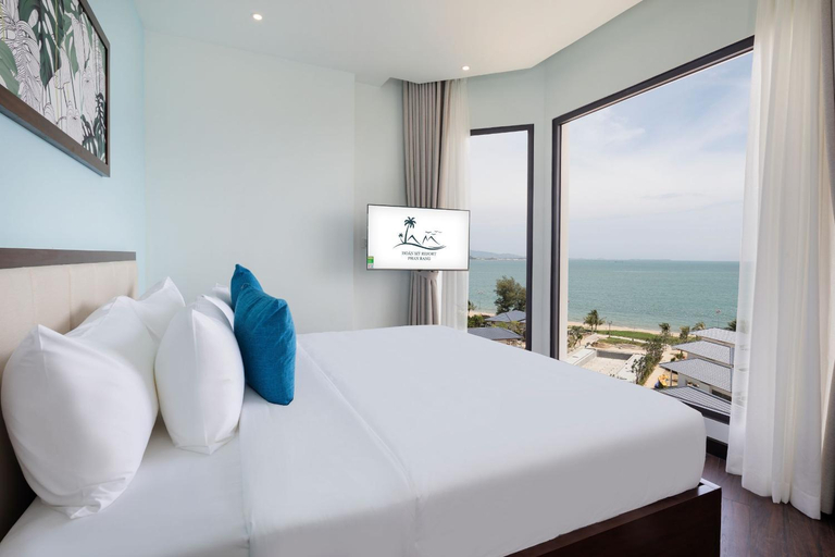 Bedroom 24