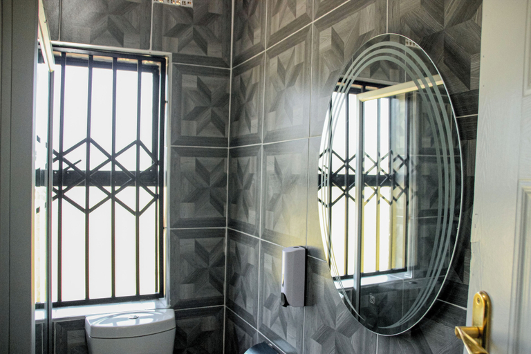 Bathroom, Cottage in Harare near Westgate, Zvimba