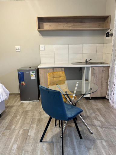 Others 4, Khayalethu Guest House, Sedibeng