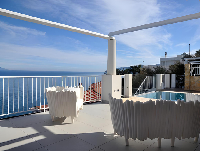 Others 3, Villas d'Orlando - with private pool and sea view, Messina