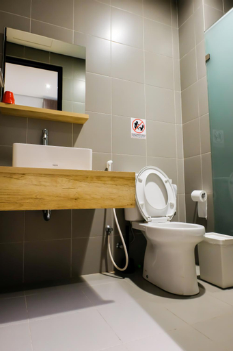 Bathroom 8