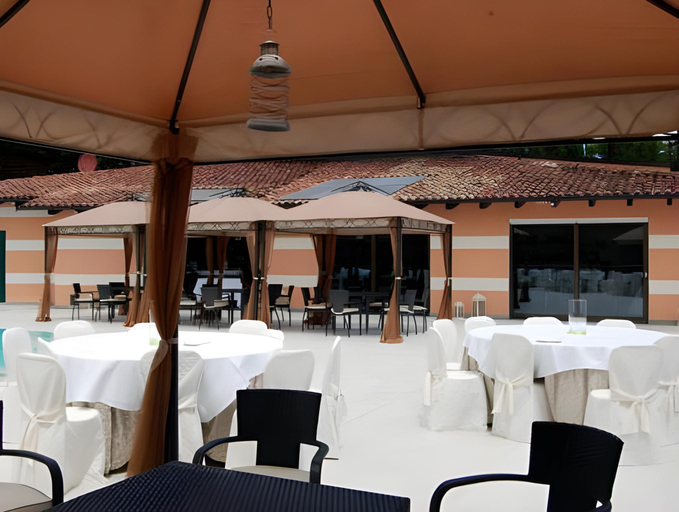 Food & Drinks 5, Villa Castelletto, Asti