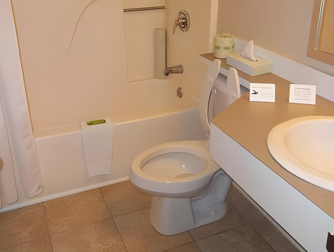 Bathroom 3, Ocean Sands Beach Boutique Inn - Stay By the Beach, Dare
