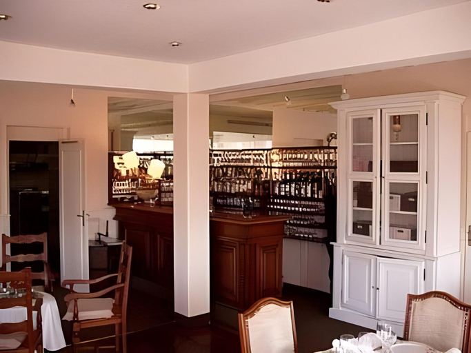 Food & Drinks 4, Auberge De L'Abbaye-Logis Hotel Restaurant, Manche